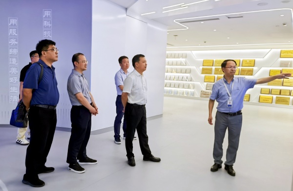 拱墅区人大常委会党组书记、主任鲍一飞带队走访樱花视频在线