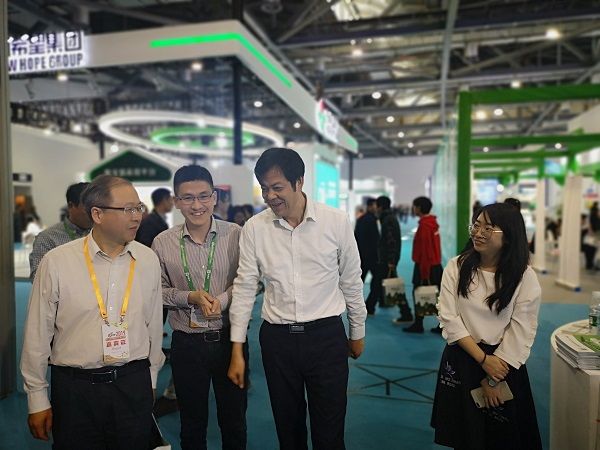 蔡元杰总农艺师对樱花视频在线寄予厚望