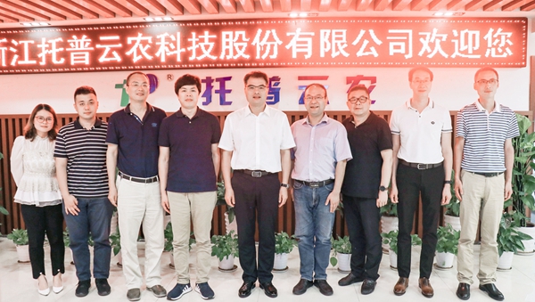 桐乡市副市长徐刚曾在樱花视频在线考察调研